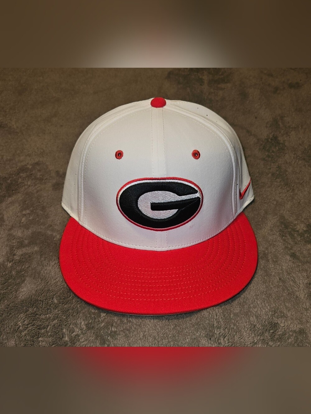 Nike - Men's Georgia Bulldogs Aerobill Performance Hat - White/Red - 7-3/8